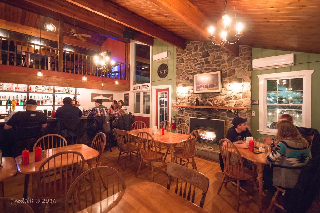The Iona Heights Inn Extérieur photo