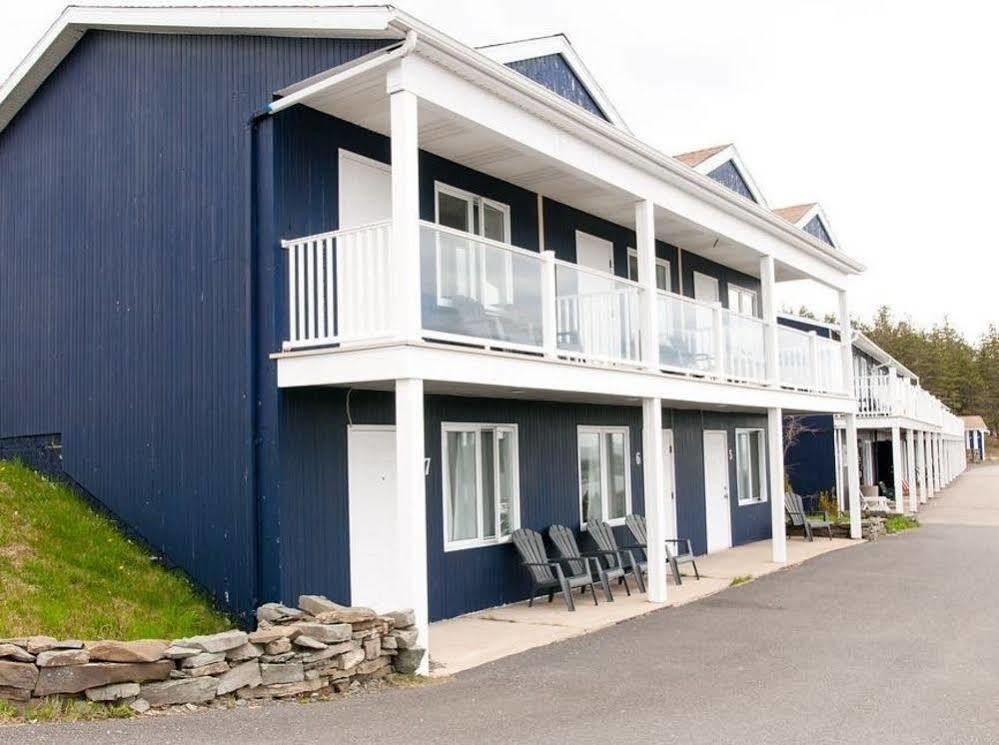The Iona Heights Inn Extérieur photo