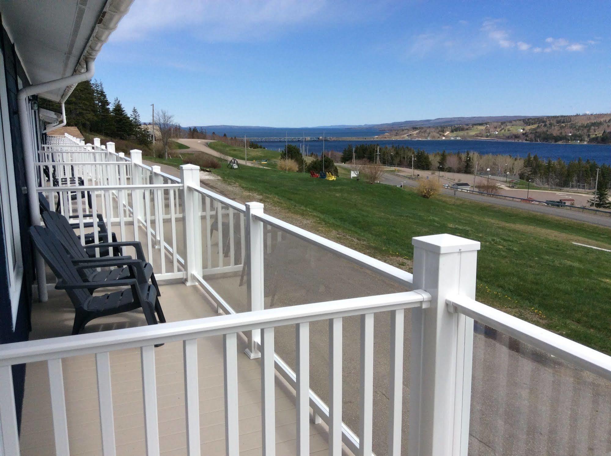 The Iona Heights Inn Extérieur photo